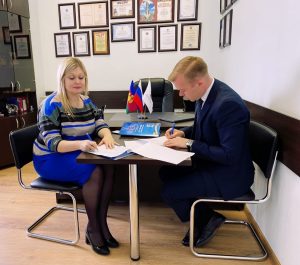 Подписано соглашение между ГБУ КК «Многофункциональный миграционный центр» и КРО «Ассоциация юристов России»
