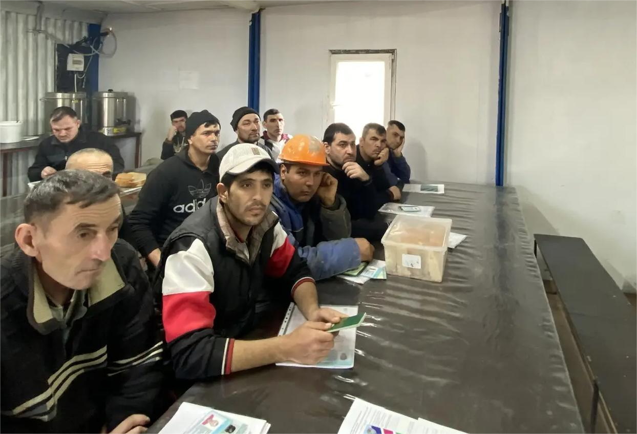 Выездная консультация ГКУ КК «Многофункциональный миграционный центр»