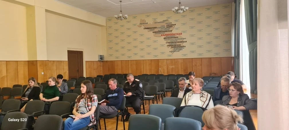 Выездное мероприятие ГКУ КК «Многофункциональный миграционный центр» в Калининский район