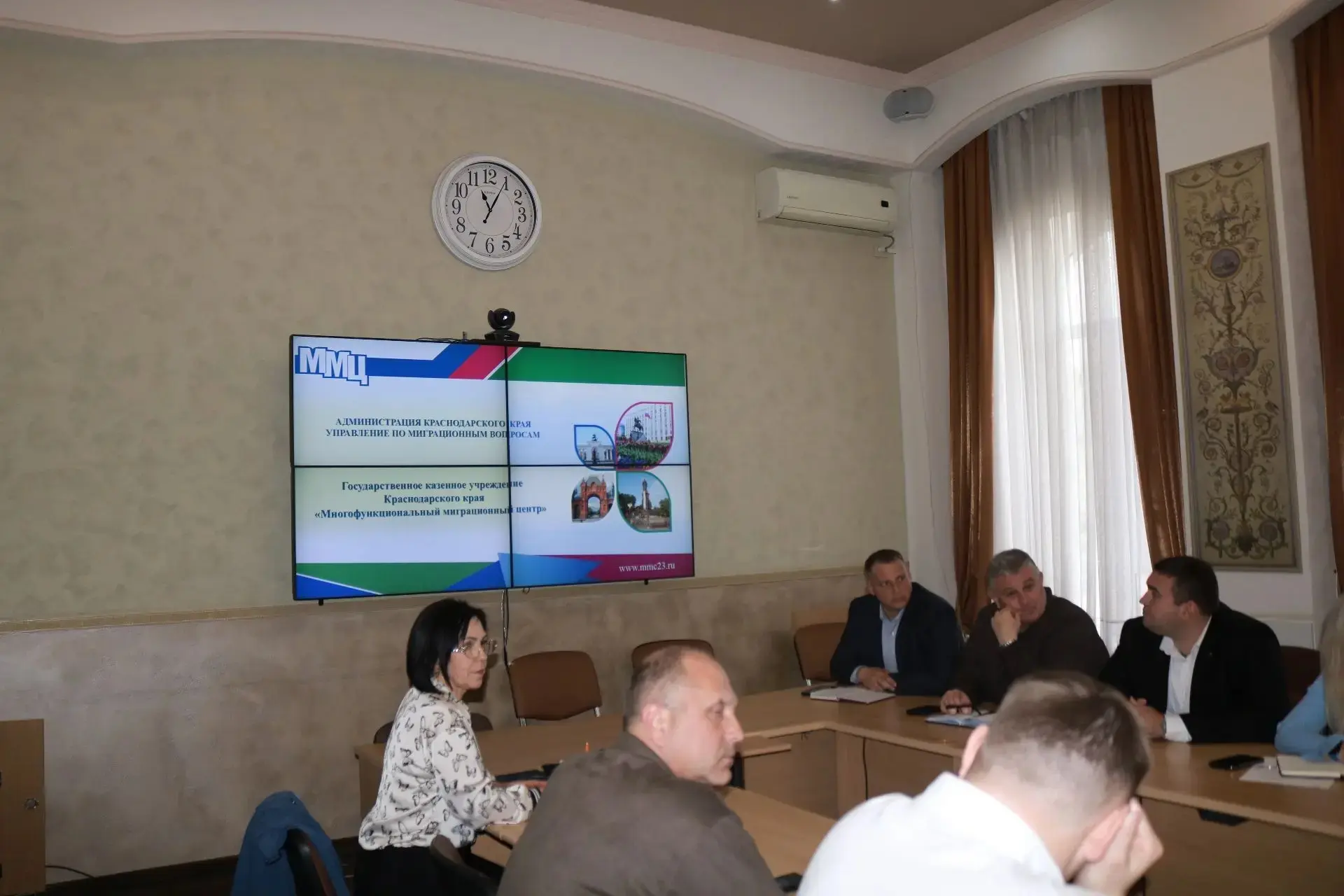 Выездные мероприятия ГКУ КК «Многофункциональный миграционный центр» в Гулькевичский район