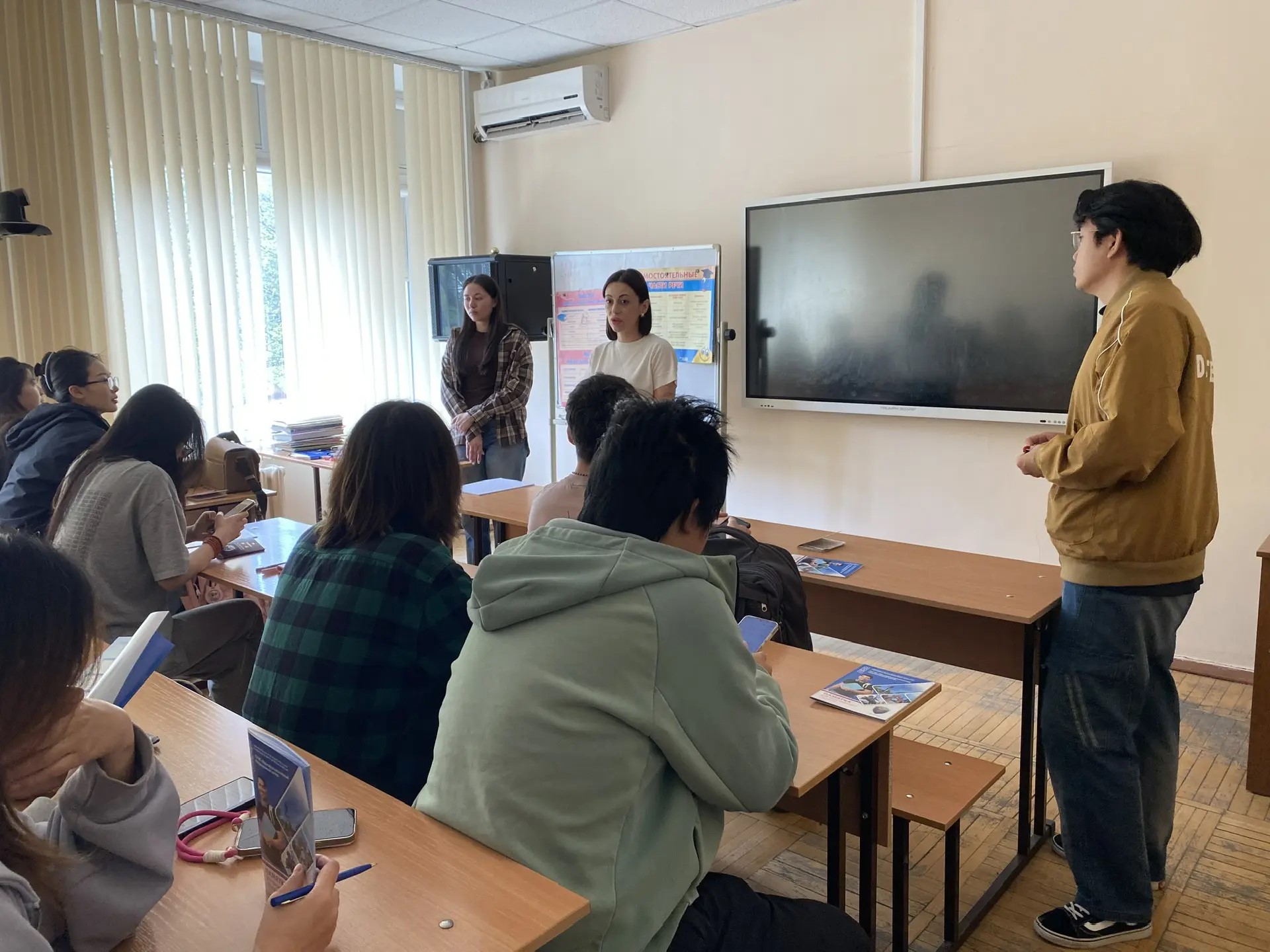 Выездная консультация в ФГБОУ ВО «Краснодарский государственный институт культуры»