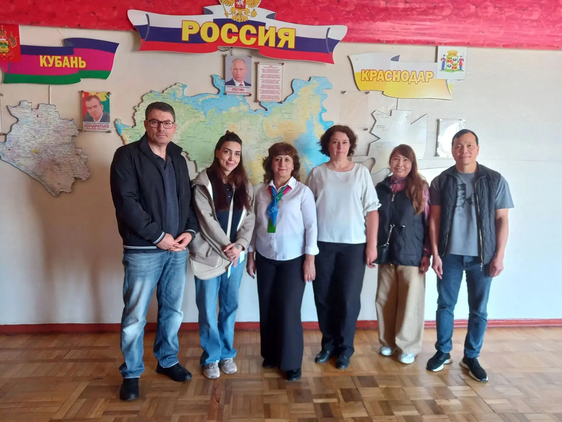 Выездные консультации ГКУ КК «Многофункциональный миграционный центр» в общеобразовательные организации